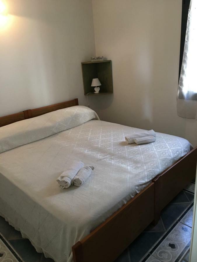Mimosa Bilocale Cala Liberotto Kültér fotó